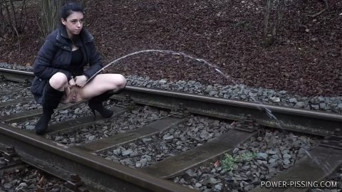 Power-Pissing