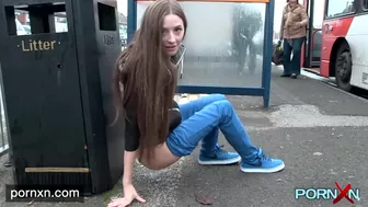 Skinny Leyla - Flashing in London