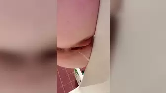 DestinationKat - A #pee in the...