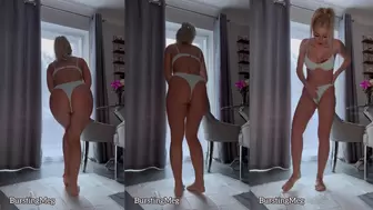 BurstingMeg - Wetting my...