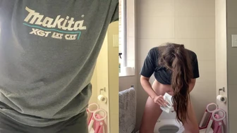 pregnant-mama - I was bursting for this pee…
