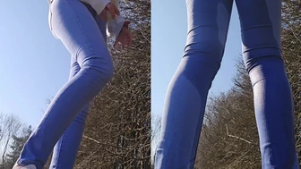 Waterbabe - Desperate to pee on my way home