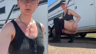 summerhayzz - quick little pee before horse training!!