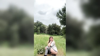 summerhayzz - nothing quite like a good pee and a gorgeous view, am I right?