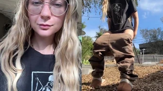 summerhayzz - nothing like a morning pee outside to wake ya up!