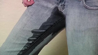 Simple Jeans Wetting