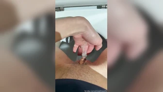 chloethewife - What part of your body should be instead of my hand?