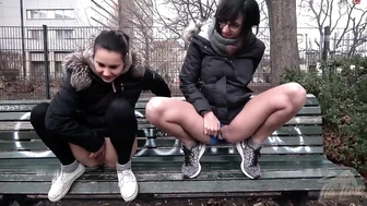 Lia_Leone - Mein erstes Mal! DIE PUBLIC - PISS - ENTJUNGFERUNG mit JennyStella MITTEN IN BERLIN