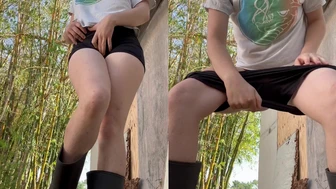 mazzykiti - Made sure no one was around, then I squatted and peed cuz I had to go