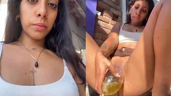 Brunette-dulce - It is better to pee without panties and in a cup for more pleasure