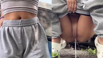 littlethicklily - Hehe I made a HUGE puddle while out feeding the chickies again my..