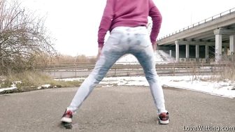 Alexa Throat - Wetting Scene