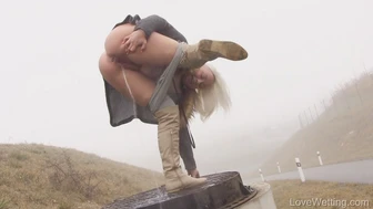 Naomi - Pissing Scene