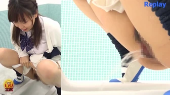 DLEE-399 05 Observing a sense of liberation at the girls school toilet! The youth pee stories