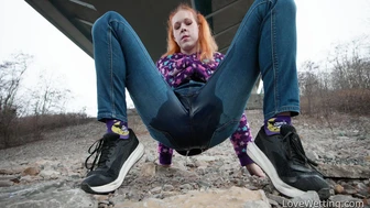 Vinny Foxbrat - Wetting Scene