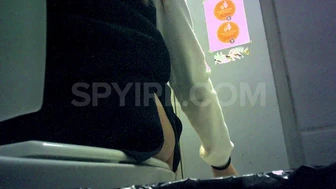 Korean girl peeing